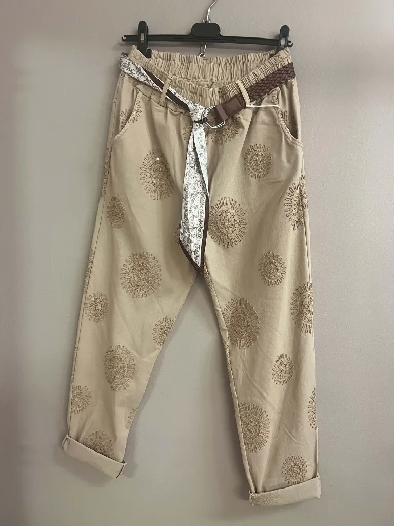 leoni camel 1.webp