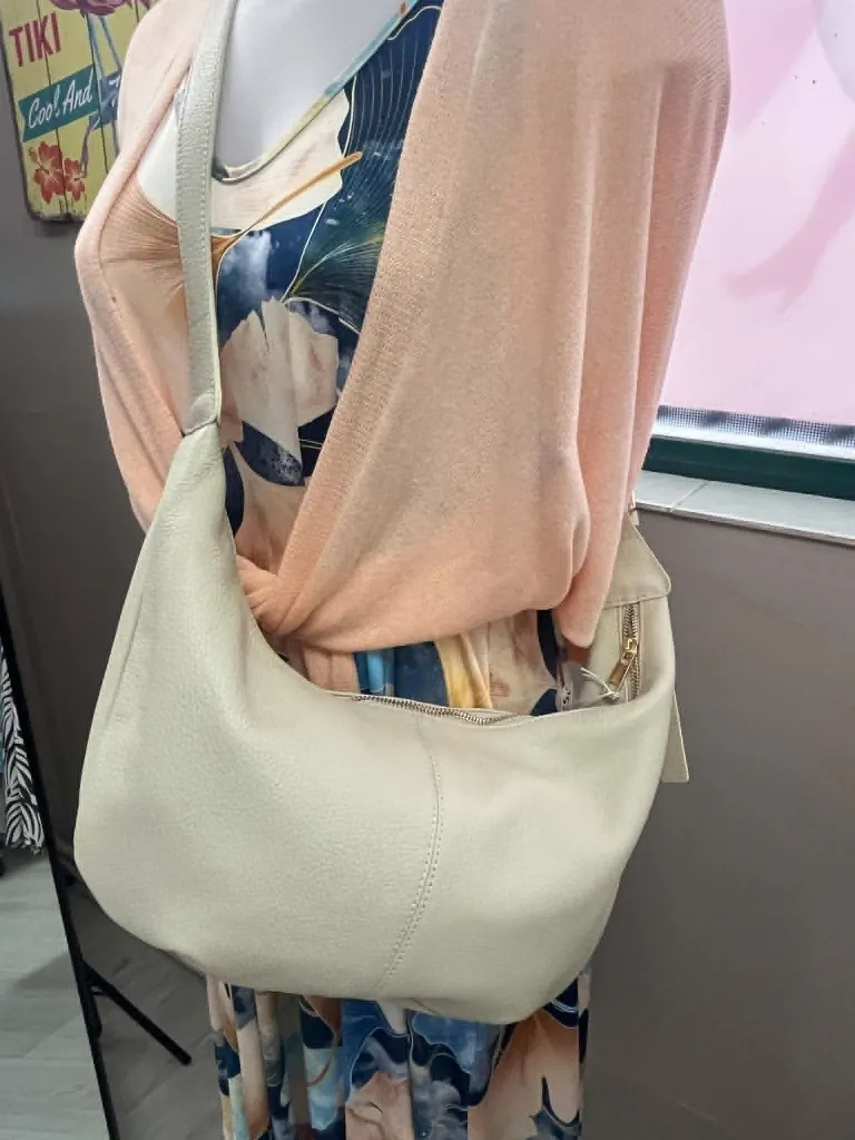Chloé beige 1.webp